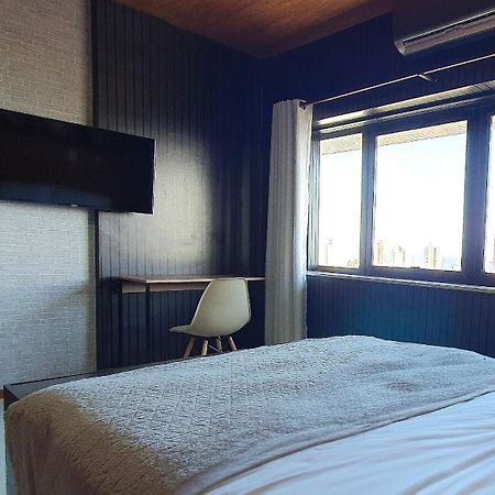 Lindo Studio Vista Mar Na Barra Com Piscina No Rooftop Do Edf, Proximo Ao Porto Da Barra Сальвадор Экстерьер фото