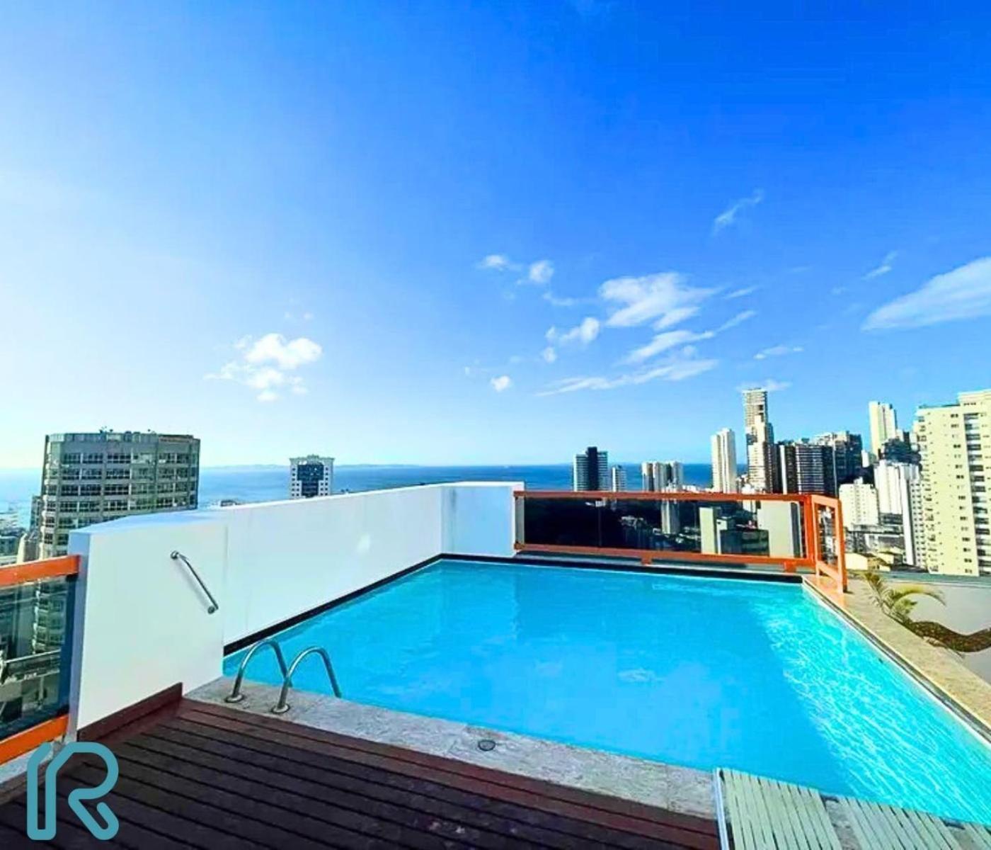 Lindo Studio Vista Mar Na Barra Com Piscina No Rooftop Do Edf, Proximo Ao Porto Da Barra Сальвадор Экстерьер фото